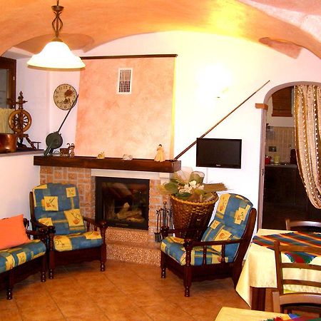 L'Antico Borgo Rooms Rental Caprie Extérieur photo