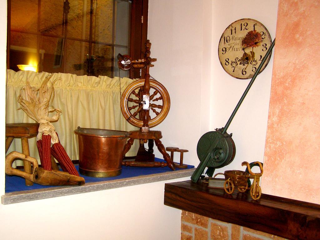 L'Antico Borgo Rooms Rental Caprie Extérieur photo