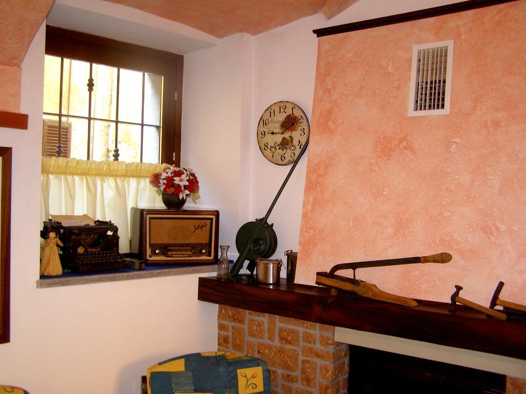 L'Antico Borgo Rooms Rental Caprie Extérieur photo