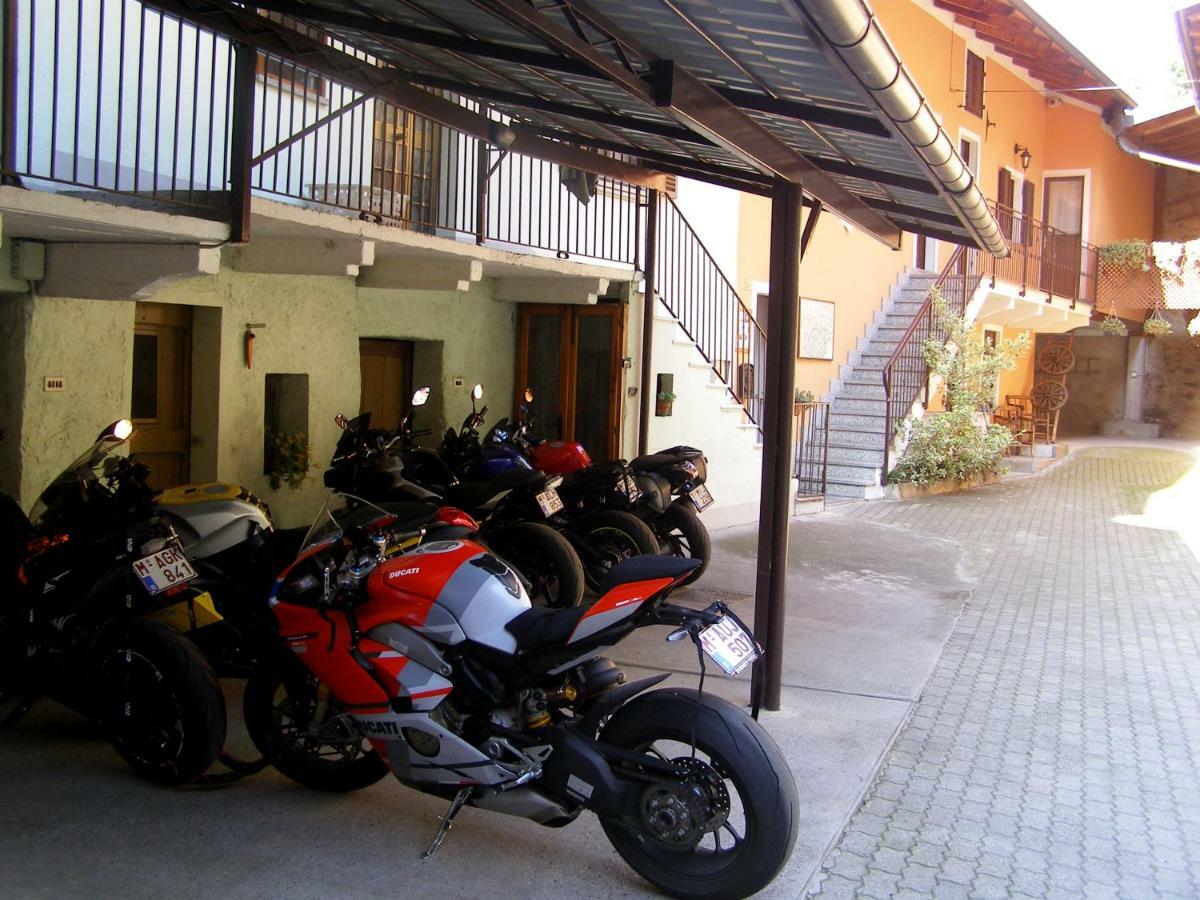 L'Antico Borgo Rooms Rental Caprie Extérieur photo